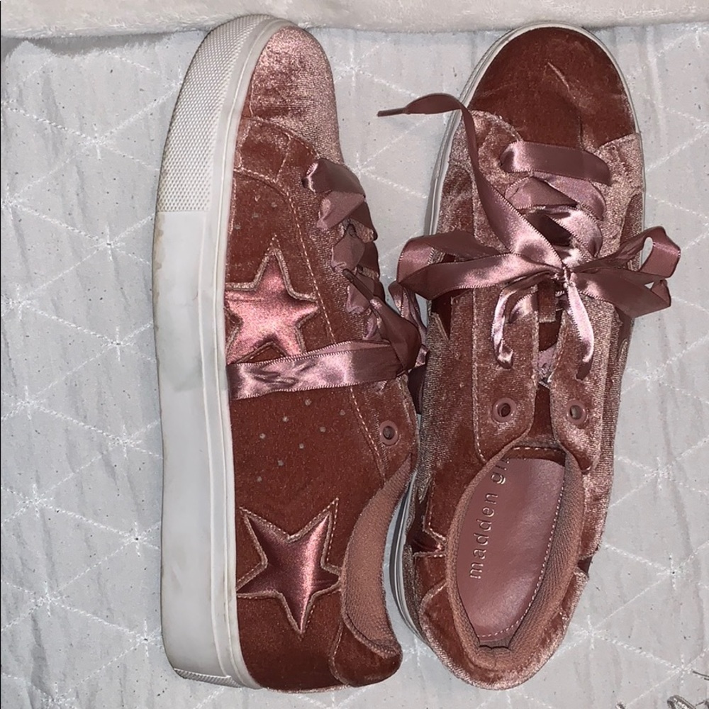 Madden girl sneakers